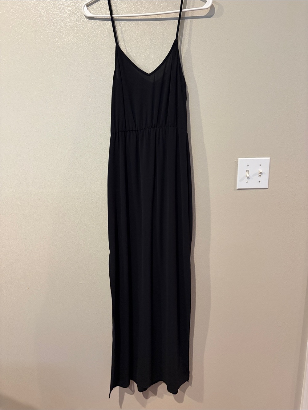 Women's Black V-Neck Spaghetti Strap Maxi Dress